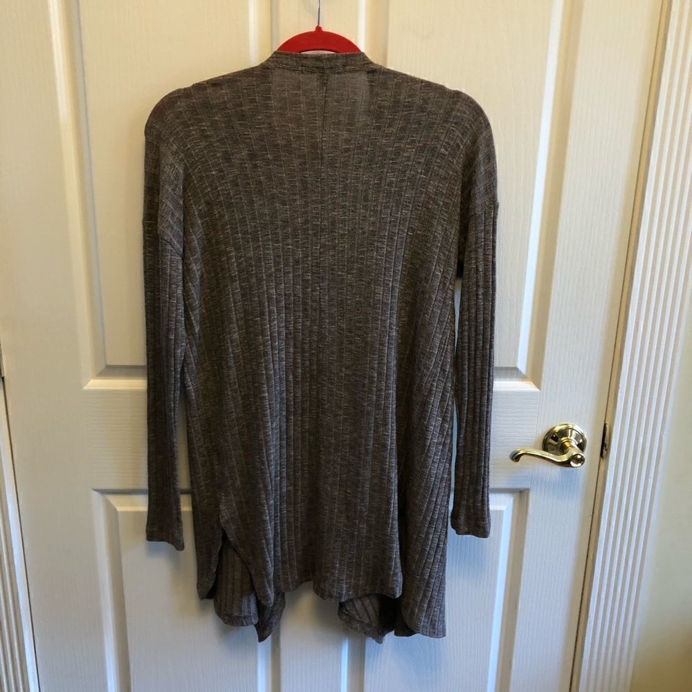 American Eagle Outfitters asymmetrical cardigan - Picture 2 of 4
